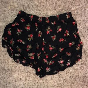 Brandy Melville patterned shorts